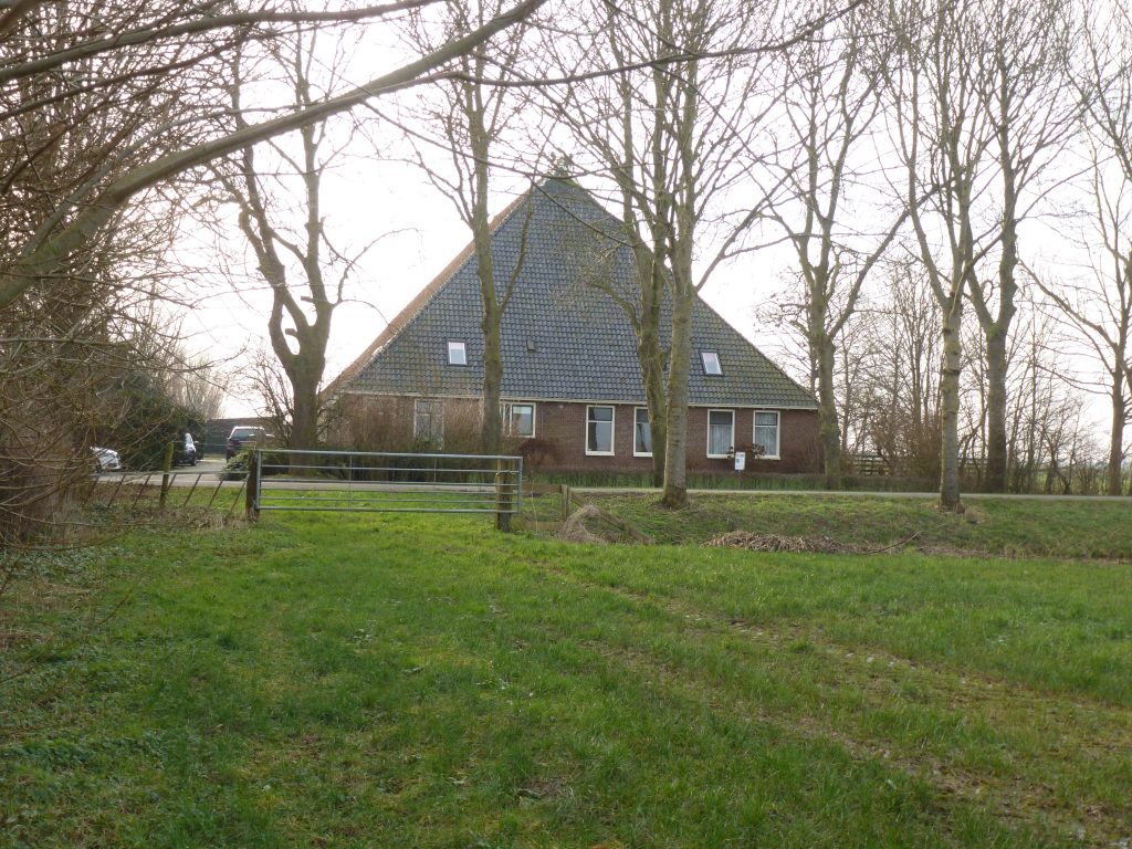 Stelpboerderij met manege Stelpboerderij met manege